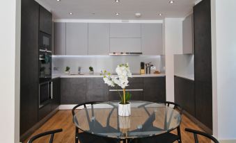 Viridian Apartments in Brentford Serviced Apartments - St Georges