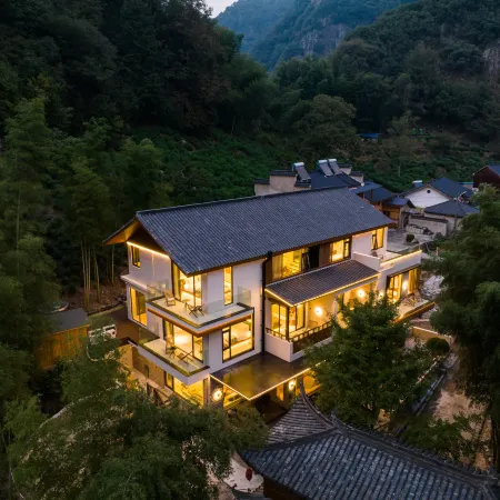 Yixi Shanfang Homestay (Yuxian Shuimo Tingxi Scenic Area)