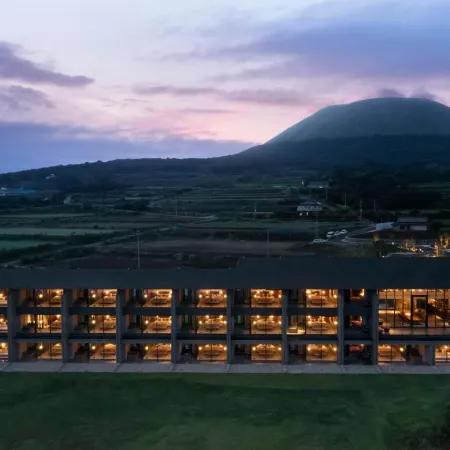 GOTO RETREAT by Onko Chishin