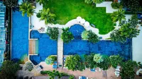 Jomtien Palm Beach Hotel and Resort - Family Friendly - Beach