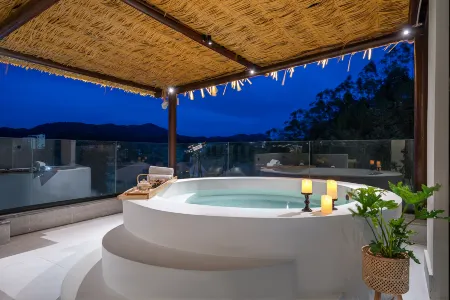 Zijin Shanshui No.1 Guli Hot Spring Homestay Отели рядом с достопримечательностью «Hot Spring»