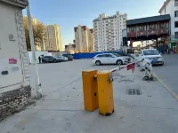 Renqiu Yueheng Business Express Hotel - موقف سيارات