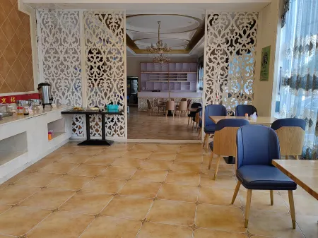 Vienna International Hotel (Huidong High-Speed Railway Station & People's Hospital Branch)