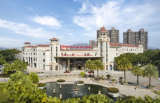Hilton Garden Inn Huizhou North Railway Station Hotels near City of Glory, Huizhou