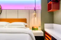 Qingcheng High Altitude Hotel (Harbin West Railway Station Wanda Plaza) - Romantic