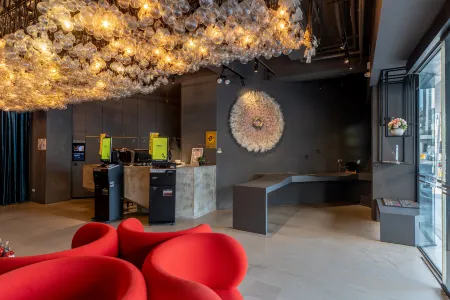 CHECK inn Taichung LiMing Отели рядом с достопримечательностью «Providence University»