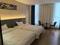 Xihua Camphor Tree Elegant Residence Hotel Hotels in Xihua