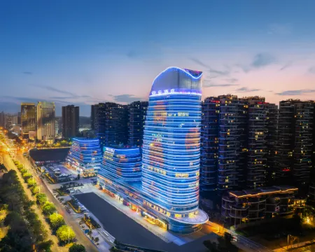 Atour Hotel Luzhou MixC Financial Center Hotels in Luzhou