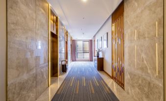 Vias International Hotel (Panzhihua Wanda Plaza)