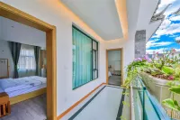 Yuyou My Heart | White Walls and Black Tiles · Yijing Boutique Stay (Dali Ancient City Erhai Gate) - رومانسي