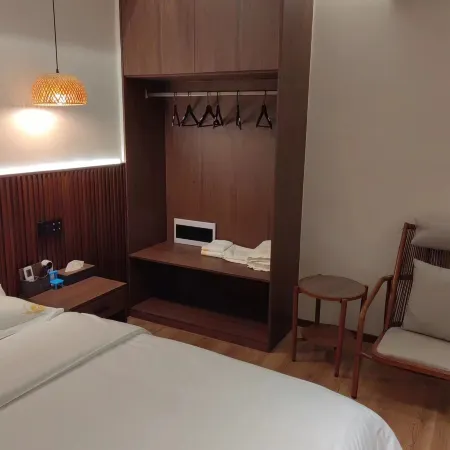 Qijun Hotel (Xiangtan Wanda Plaza)