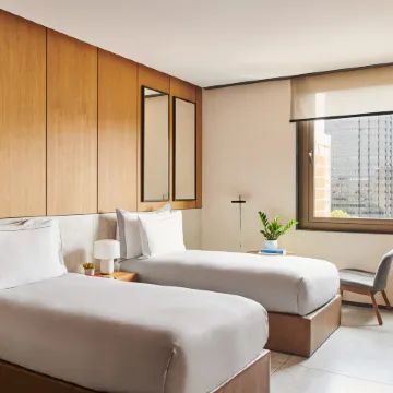 Grand Hyatt Barcelona Отели рядом с достопримечательностью «Железнодорожный вокзал Пеу-дель-Фуникулар»