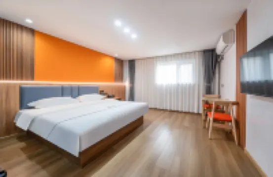 Four Seasons Haojia Boutique Apartment