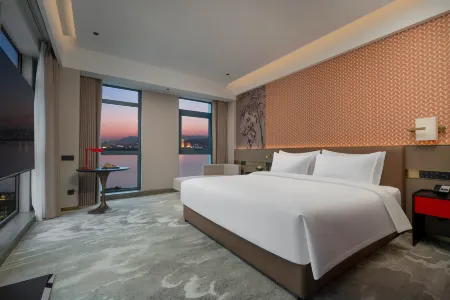 Hangzhou Qianjiangwan New Century Grand Hotel