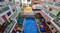 The Funky Village Hotel di 