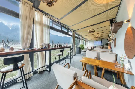 Asakang Hotel (Bayizhen People's Government Branch) Отели в г. Нюинтри