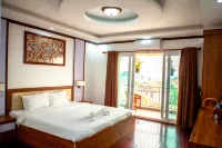 Vientiane Ruby Riverside Hotel & Hostel