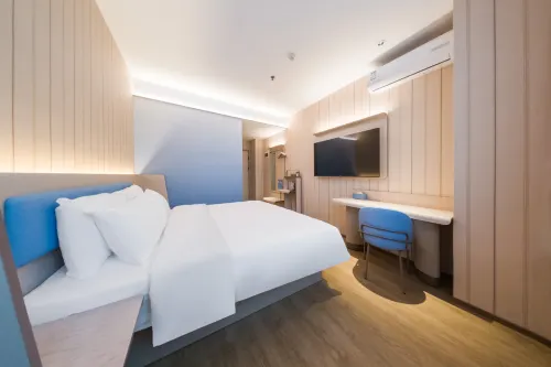 HanTing Hotel (Hanzhong North Street Entrance) - 2-Star