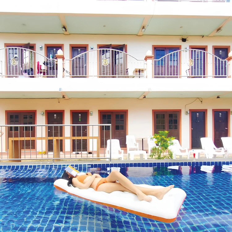 รูปภาพของไพลิน ฮิลล์