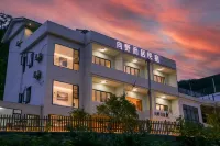 Xiangye and residential B&B (Luodian Xiaojing store) Hotels in Luodian