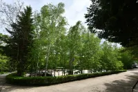Xuexiang Lakeside Resort Hotel - Mountain view