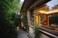 Dalian Jinshitan Yudian Villa Resort & Spa Hotel dekat Dalian Coastal National Geopark