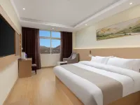 稲城泰月ホテル 稲城のホテル