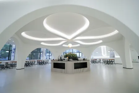 Beidaihe Costal Island International Hotel Отели рядом с достопримечательностью «Beidaihe»