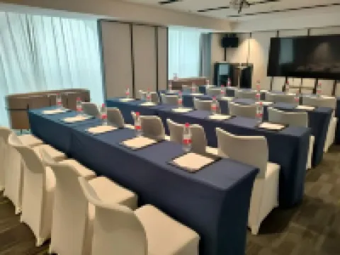 成都春熙路希爾頓歡朋酒店