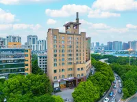 Home Inn Select Hotel (Gaoqiao South Metro Station, Gaoqiao Market, Changsha) Hotel in zona Hu'nan Agricultural University Dacheng Hall