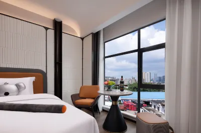 Dolanda V Hotel (Changsha Wuyi Square Railway Station Branch) Hotels near High-speed Railway Wuyue Square