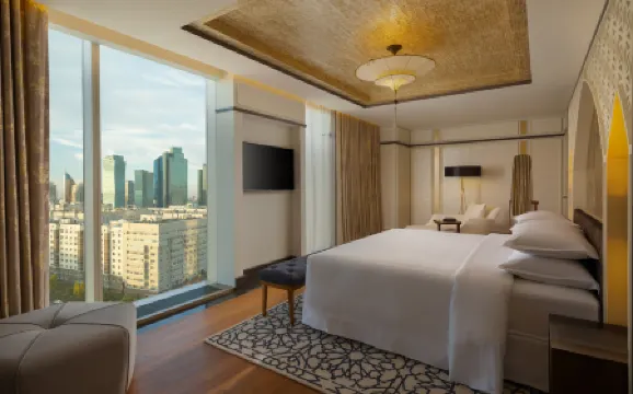 Sheraton Astana Hotel Отели рядом с достопримечательностью «Назарбаев Центр»