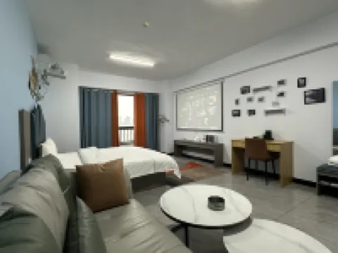 Baiyue Light Luxury Hotel (Jinhui Square Pangdonglai)