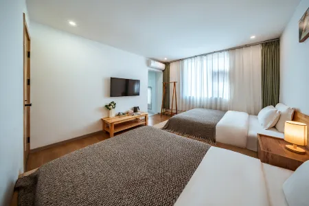 Park Ju West House B&B