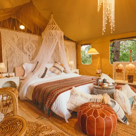 Shuye · Hidden Luxury Wilderness Camping Hotel (Sanbaishan)