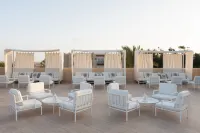 Jaz Neo Almazino, Almaza Bay
