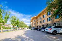 Zhangjiakou Tangyin Hot Spring Holiday Hotel - Parking