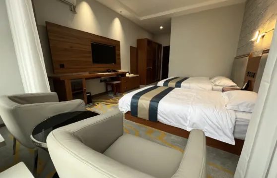 翁牛特旗豪泰商務賓館