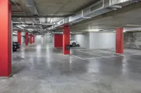 B&B Hotel Zaragoza Plaza Mozart - Pysäköinti