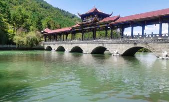 Yuexi Midu Light Luxury Hotel