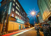 Dujiangyan KMF Yingsu Smart Hotel (Dujiangyan Scenic Area)