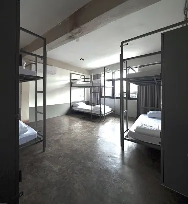 Bed In 1 Person In 6-Bed Dormitory-Mixed (Mixed Gender)