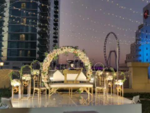 فندق وأجنحة وشقق رمادا باي ويندهام دبي جميرا بيتش ريزيدنس Hotels near Marina Beach