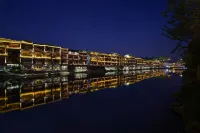 Seven Minutes Inn ( Maglev Panoramic View Station, Phoenix Ancient City) - Mountain view