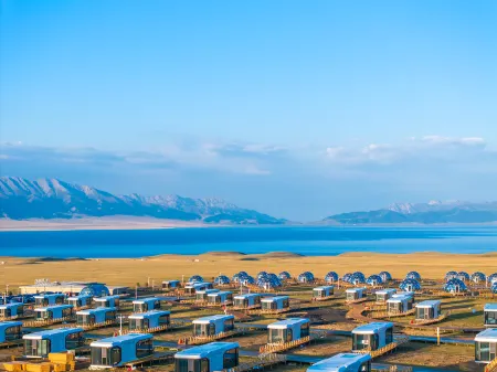 Sayram Lake Chaoke Glamping