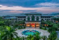 Dragon Bay Natural Hot Spring Resort