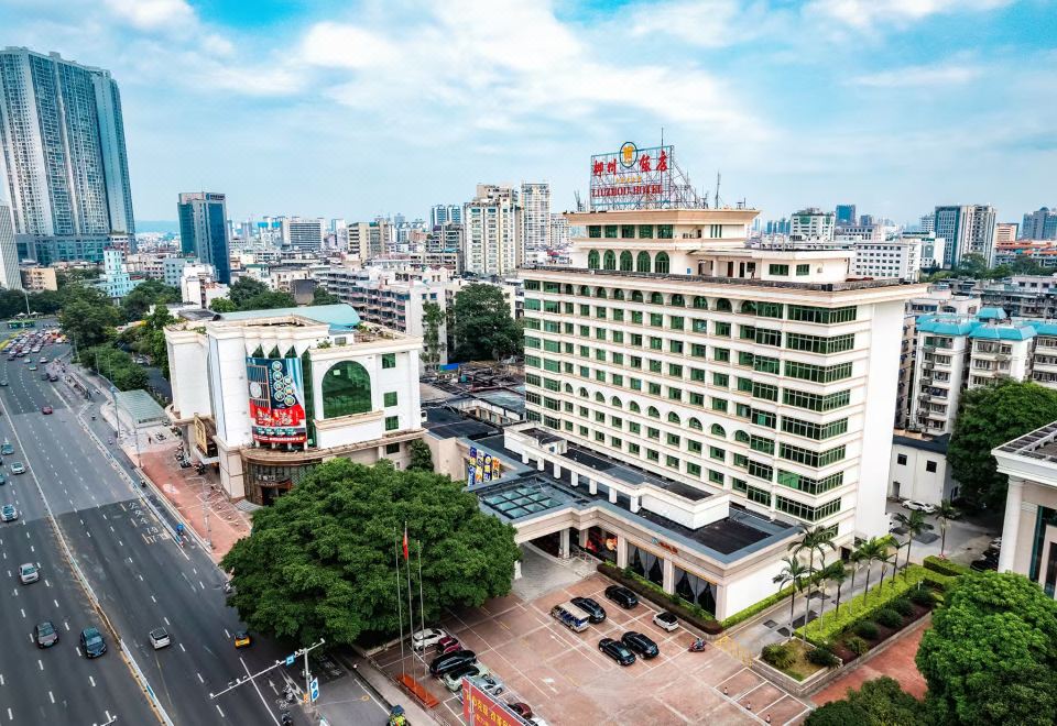hotel overview picture