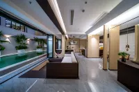 Lusheng Rongyi Meisu (Shanghai Hongqiao Airport Qibao Ancient Town Branch)