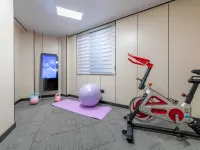 Gluck Hotel (ShenZhen train station Xiangxicun Metro Station Branch) Hotels near Jianingna Youyi Square