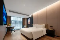 Atour Hotel Chongqing Jiangbei Airport Huanshan Park Subway Station Отели рядом с достопримечательностью «Чунцинский институт иностранных языков»